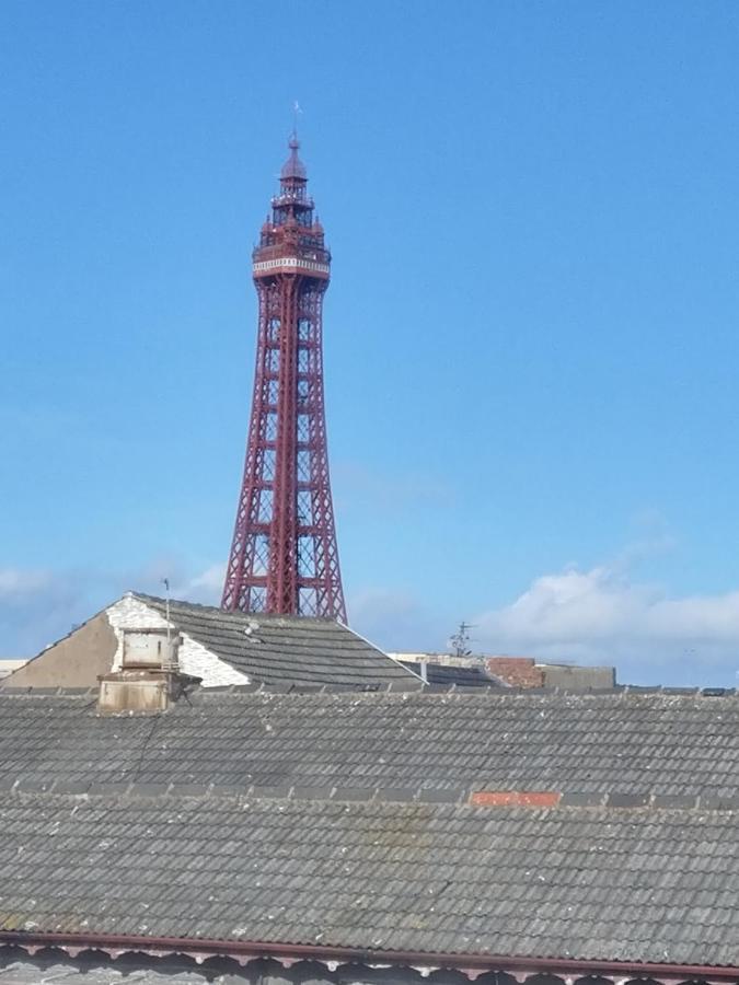 블랙풀 The Rhyl B&B 외부 사진