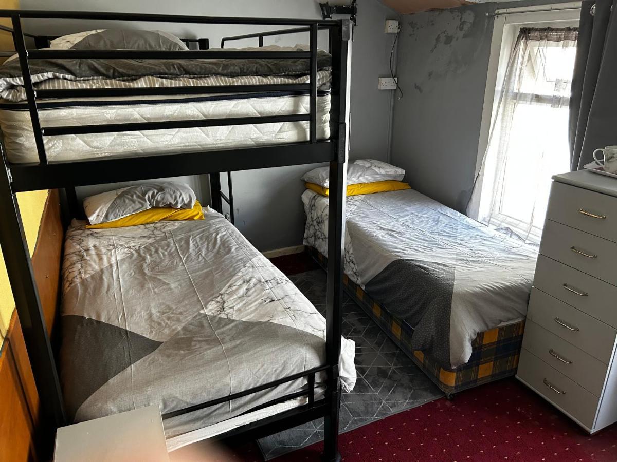 블랙풀 The Rhyl B&B 외부 사진