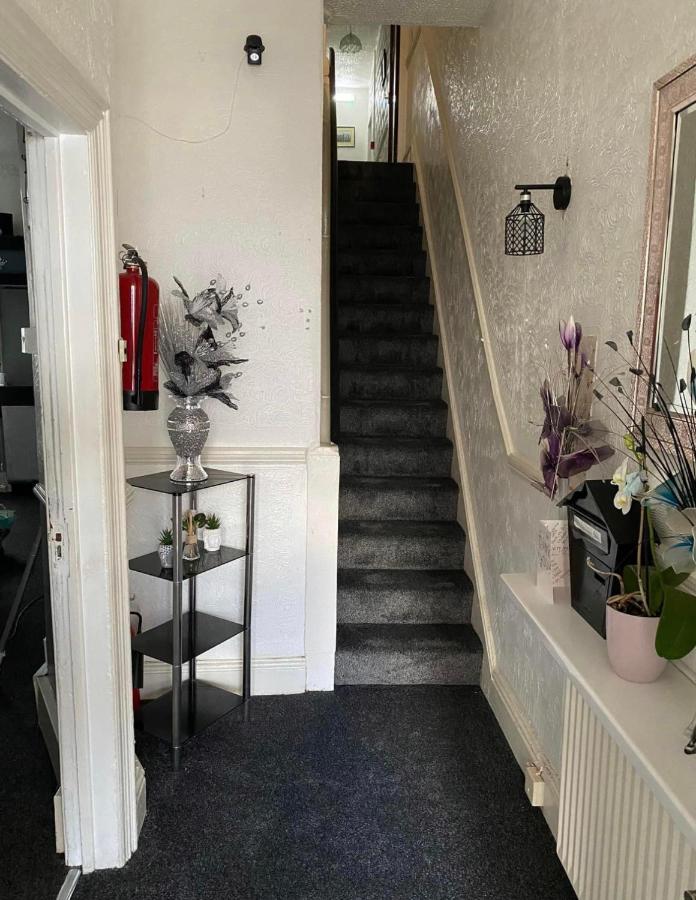 블랙풀 The Rhyl B&B 외부 사진