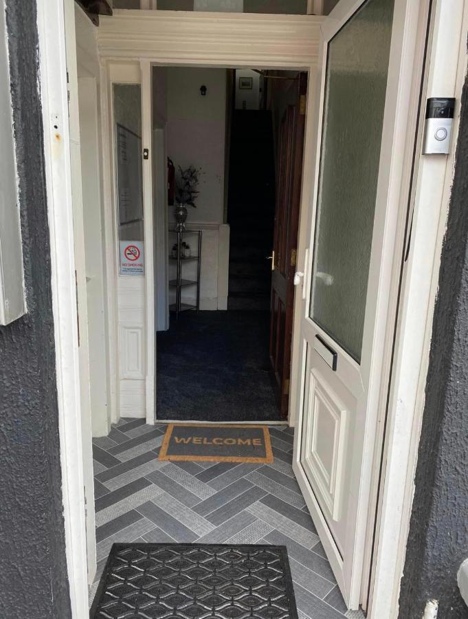 블랙풀 The Rhyl B&B 외부 사진